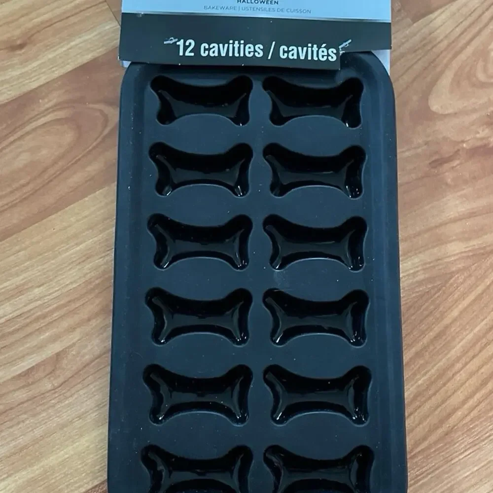 Celebrate It Bones Silicone Treat Mold